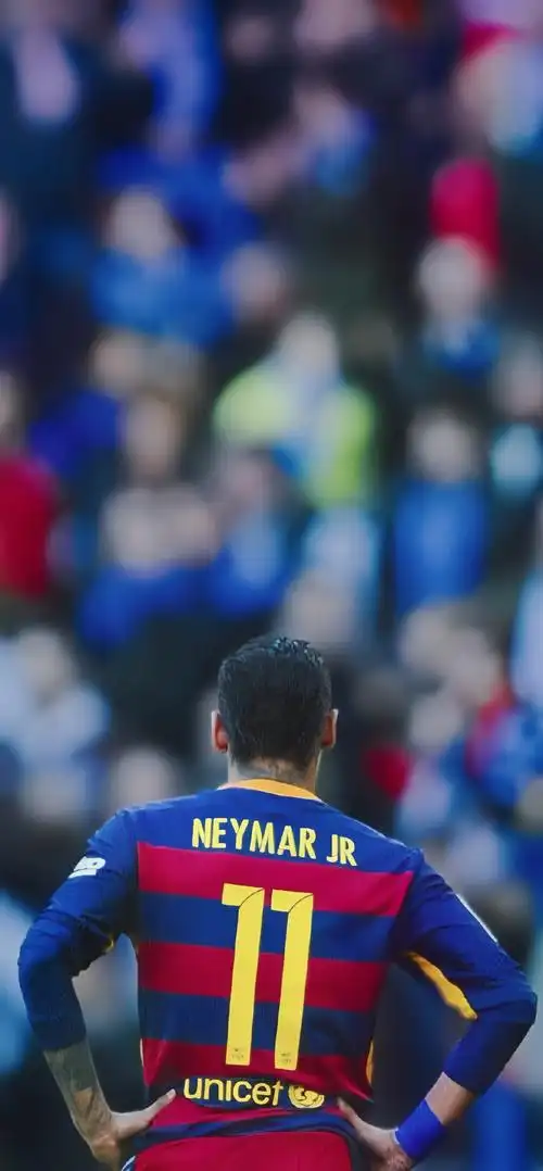 巴媒:弗拉门戈有意引进帕奎塔,球员也愿意降薪回巴西踢球.